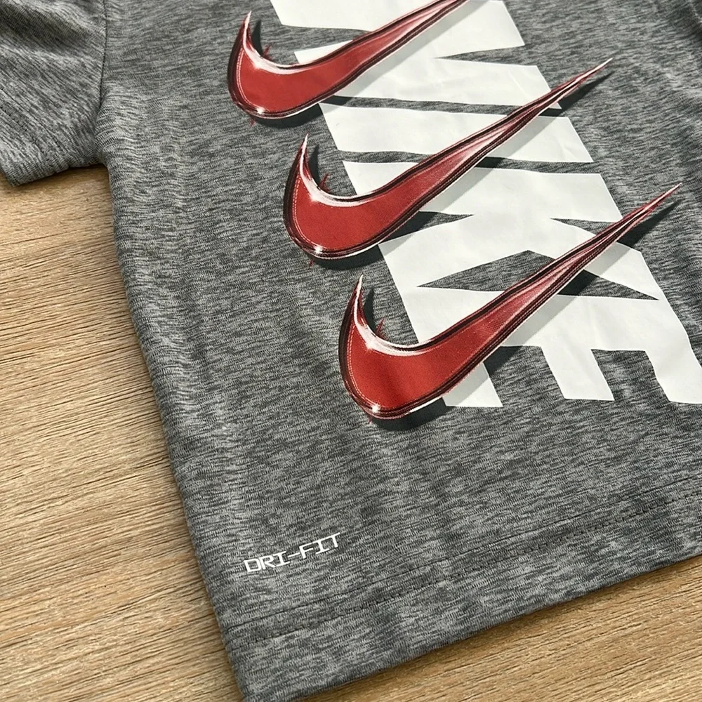 Nike Dri-Fit Boys Activewear Set Graphic T-Shirt Shorts 2T 3T - Picture 4 of 8